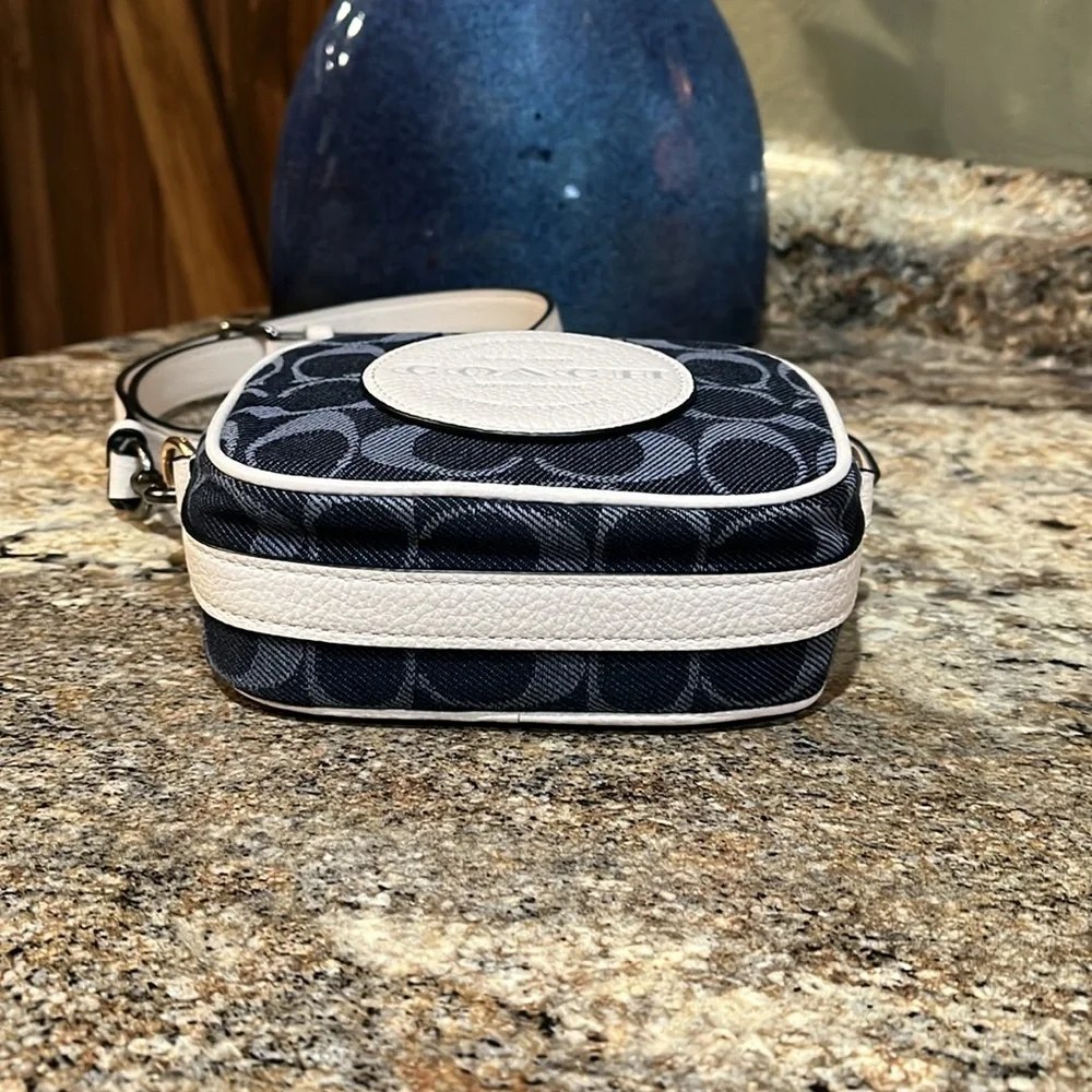 Coach euc mini